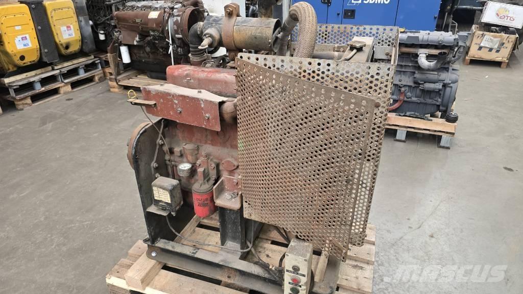 Mitsubishi S4E Двигатели