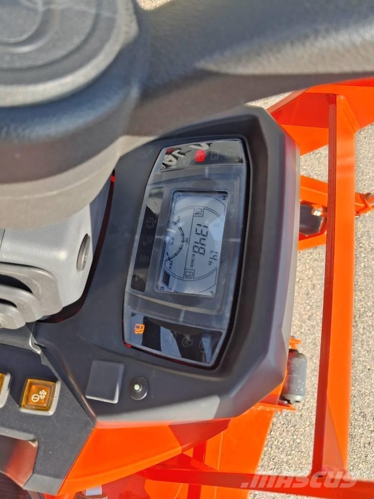 Kubota F 391 Самоходные газонокосилки