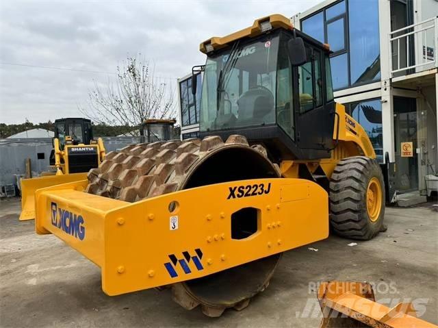 XCMG XS 223 J Грунтовые катки