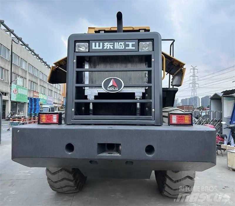 SDLG 956L Фронтальные погрузчики