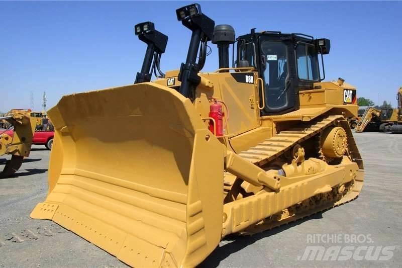 CAT D8R Гусеничные бульдозеры