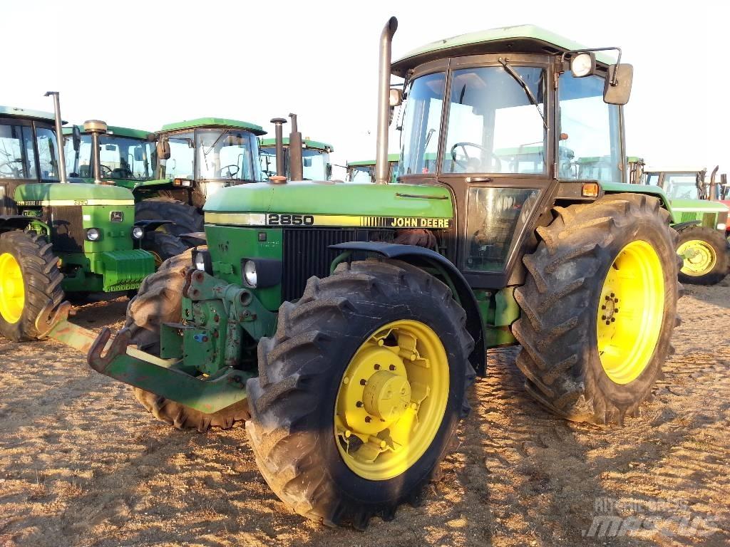 John Deere 2850 Трактора