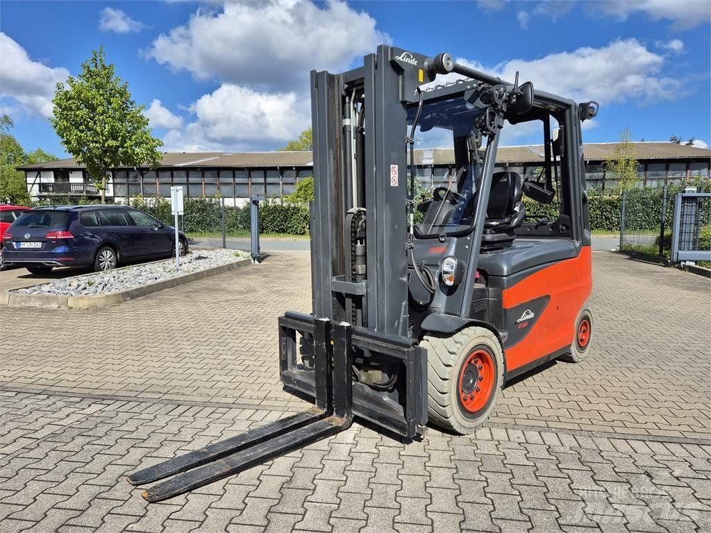 Linde E50HL-01 Электропогрузчики