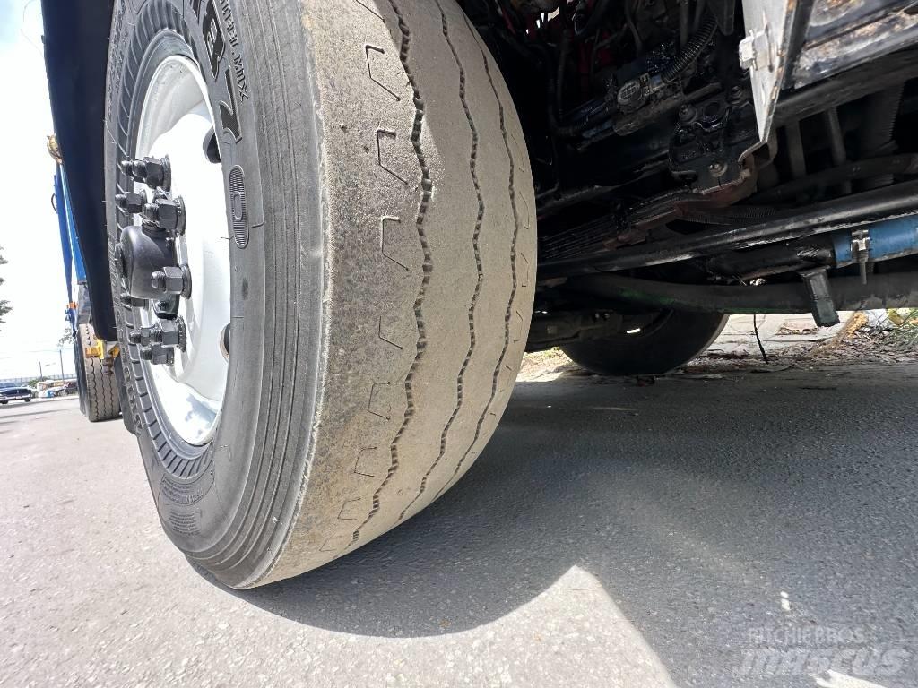 Autocar XPEDITOR Мусоровозы