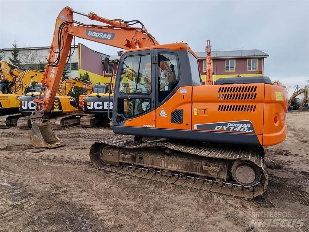 Doosan DX 140 LC-3 Гусеничные экскаваторы