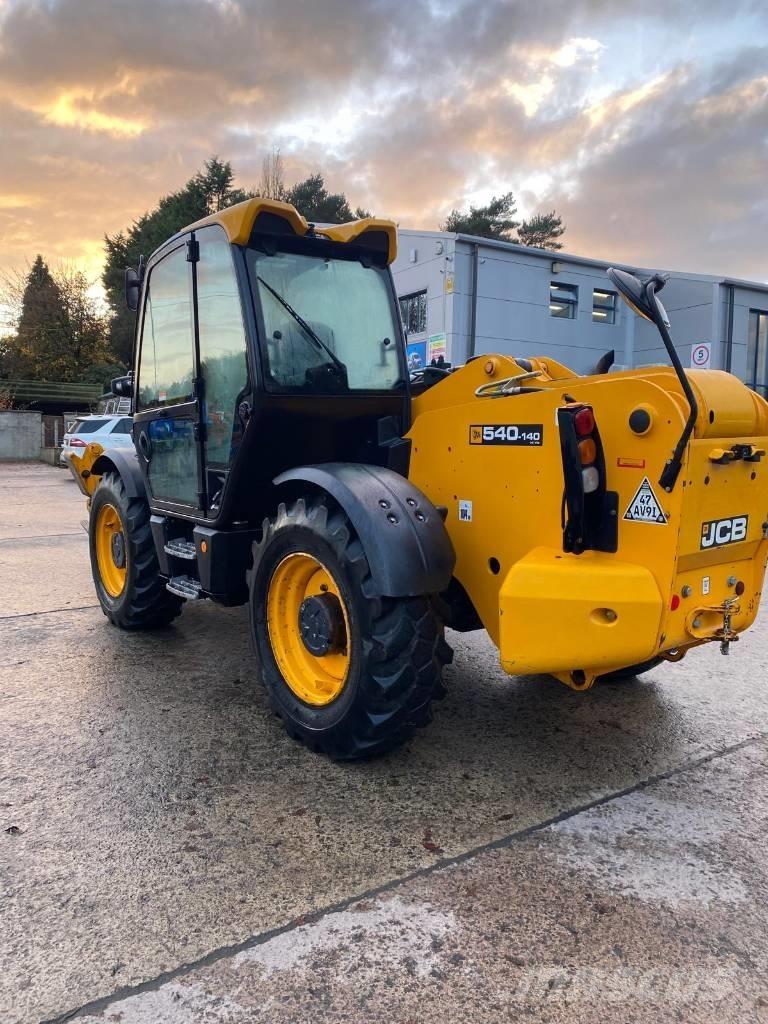 JCB 540-140 Телескопические погрузчики