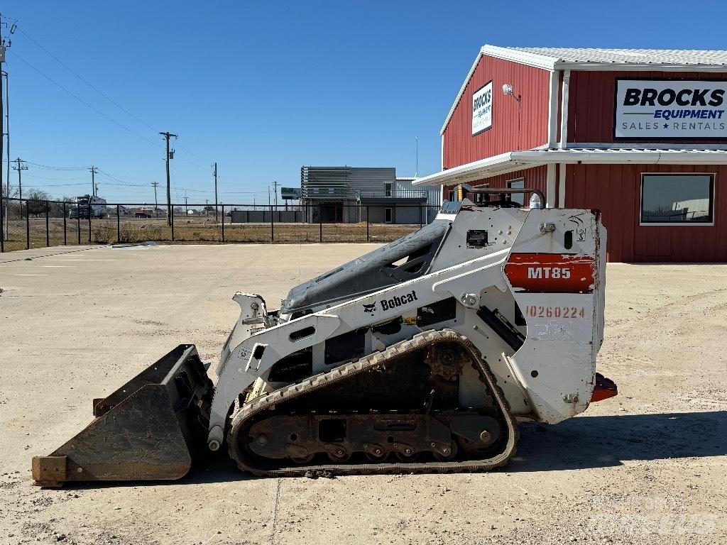Bobcat MT 85 Мини-погрузчики