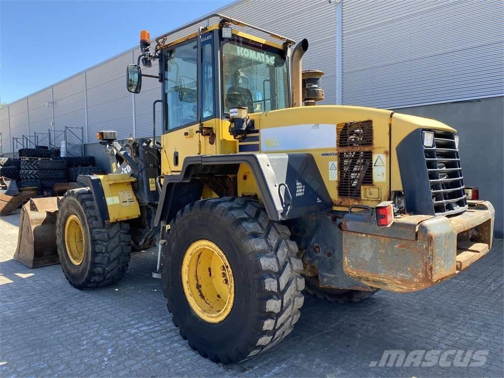 Komatsu WA250PZ-5 Фронтальные погрузчики