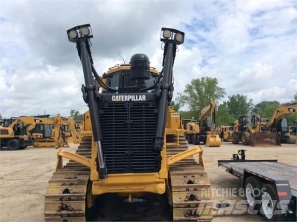 CAT D8T Гусеничные бульдозеры