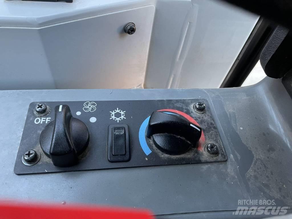 Takeuchi TCR50-2 Гусеничные самосвалы