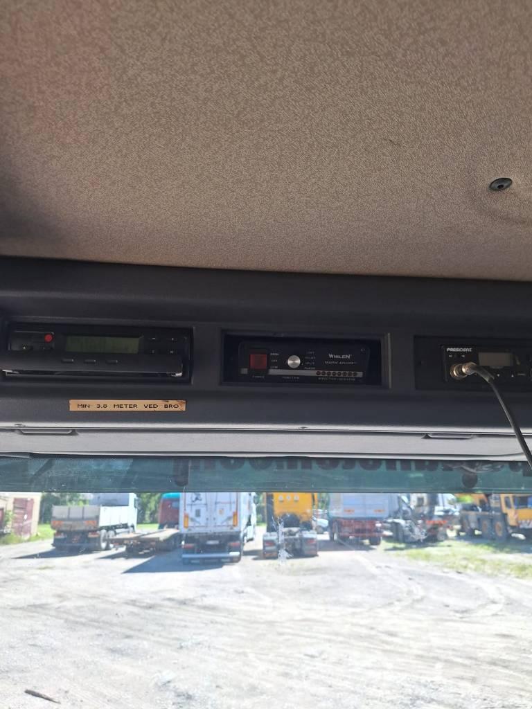 Scania P 3210 Краны-манипуляторы