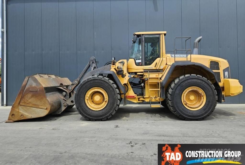 Volvo L 220 G Фронтальные погрузчики