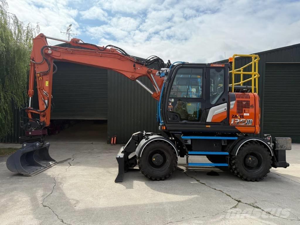 Hitachi ZX 135 W-7 Колёсные экскаваторы