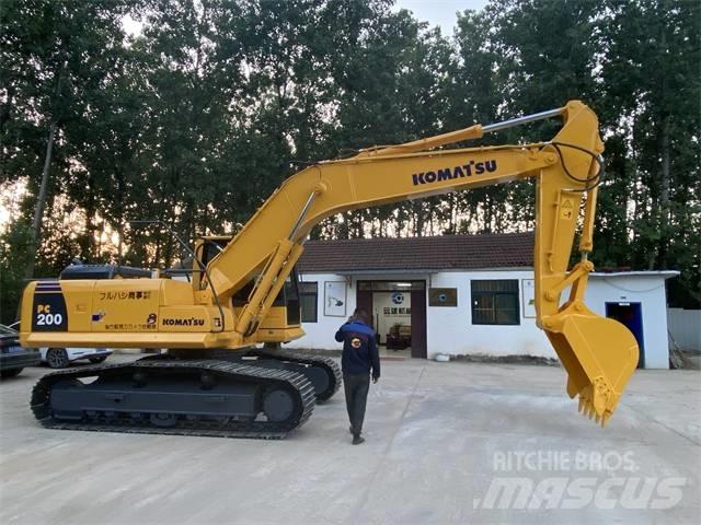 Komatsu PC200-8 Гусеничные экскаваторы