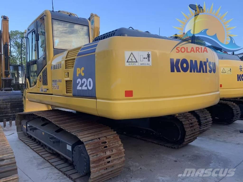 Komatsu PC 220 Гусеничные экскаваторы