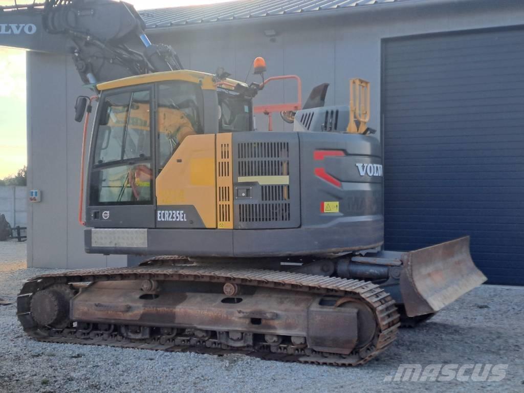 Volvo ECR235EL Гусеничные экскаваторы