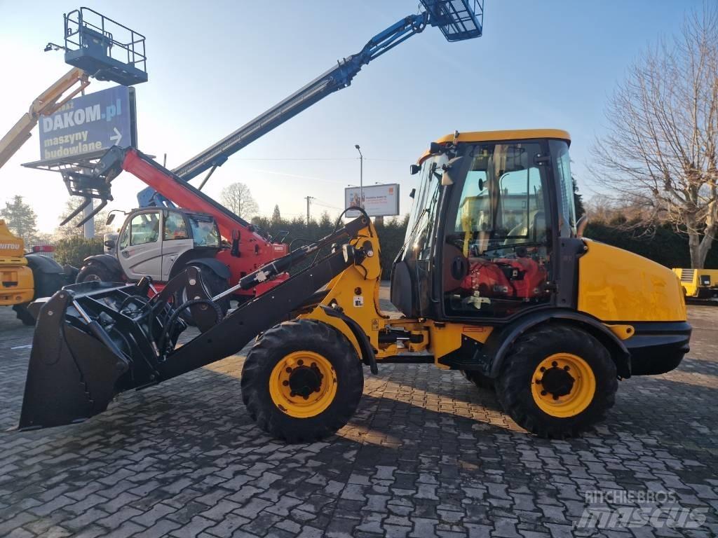 JCB 406 B Фронтальные погрузчики