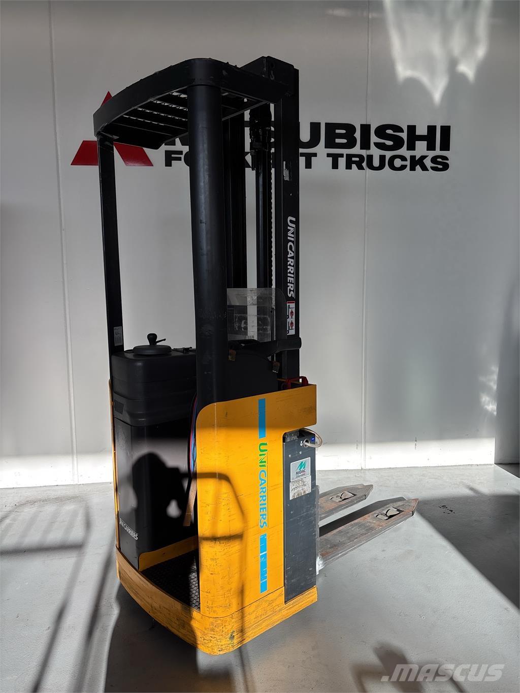 Atlet A160 Самоходные электроштабелёры