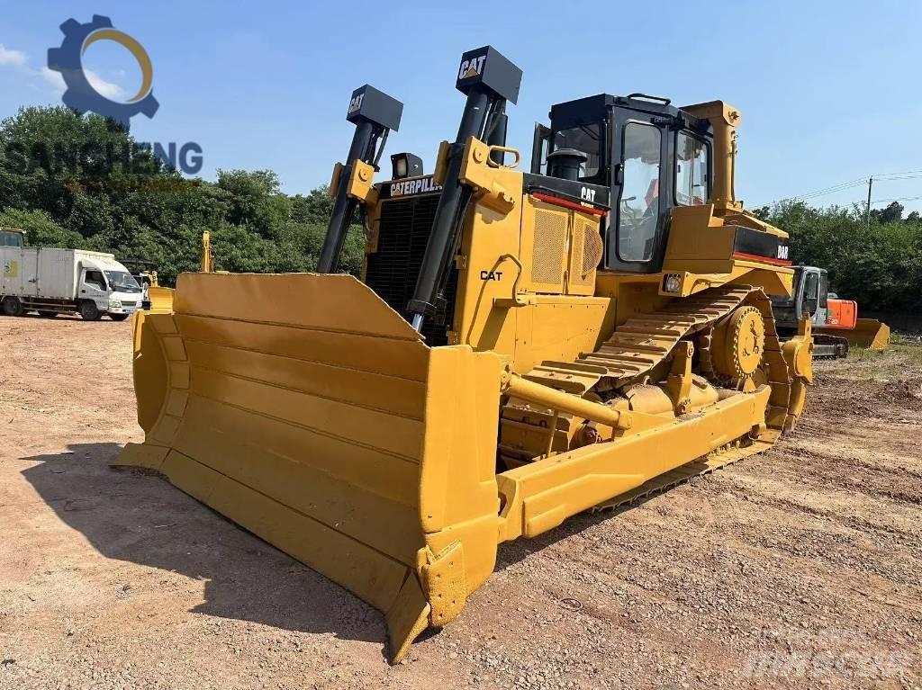 CAT D8R Гусеничные бульдозеры