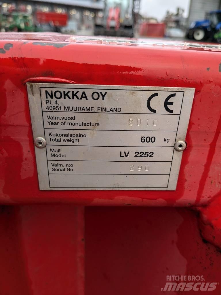 Esko 2252 Снегоуборщики