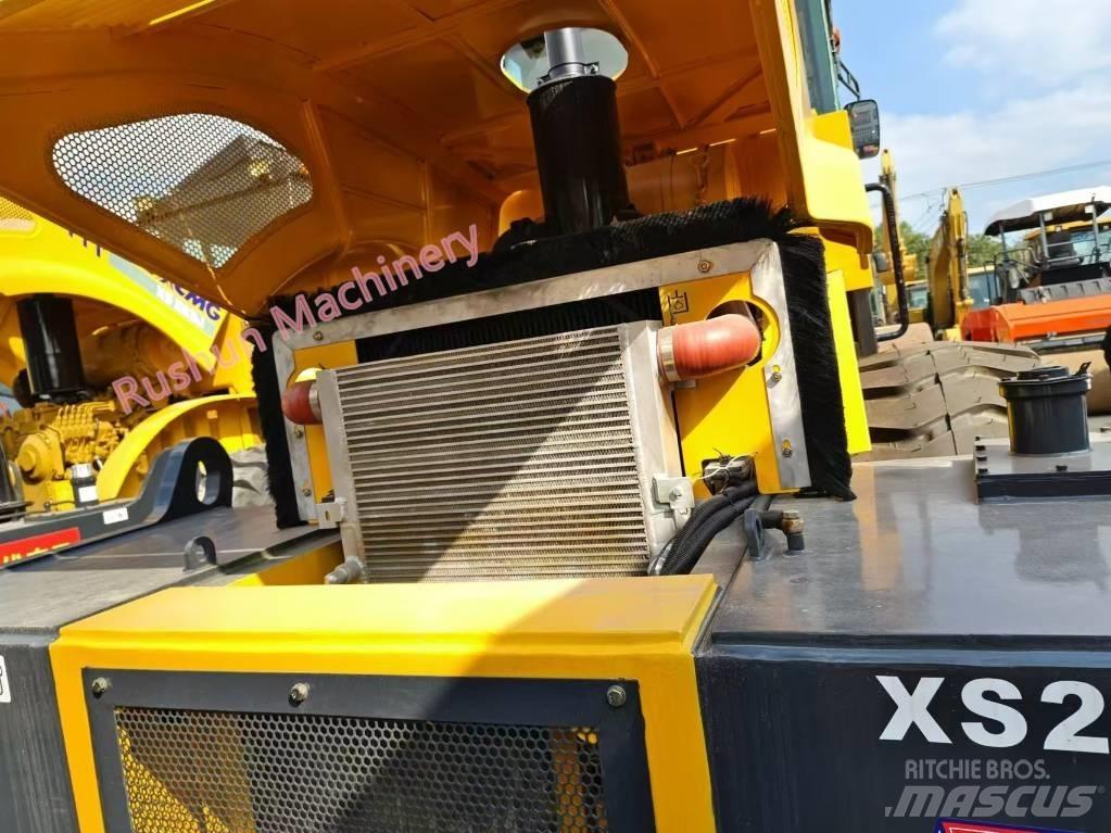 XCMG XS 263 J Грунтовые катки