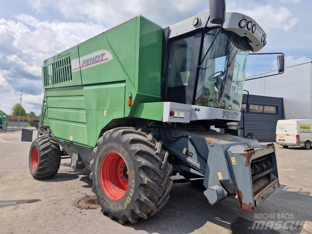Fendt 8350 Зерноуборочные комбайны