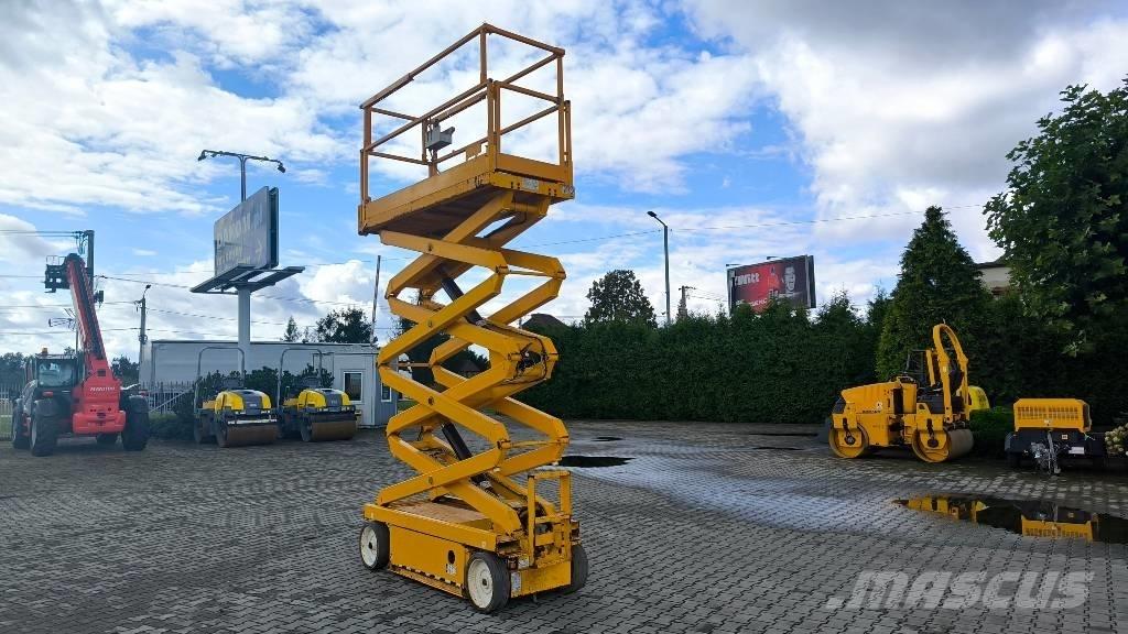 SkyJack SJ III 3226 Ножничные подъемники