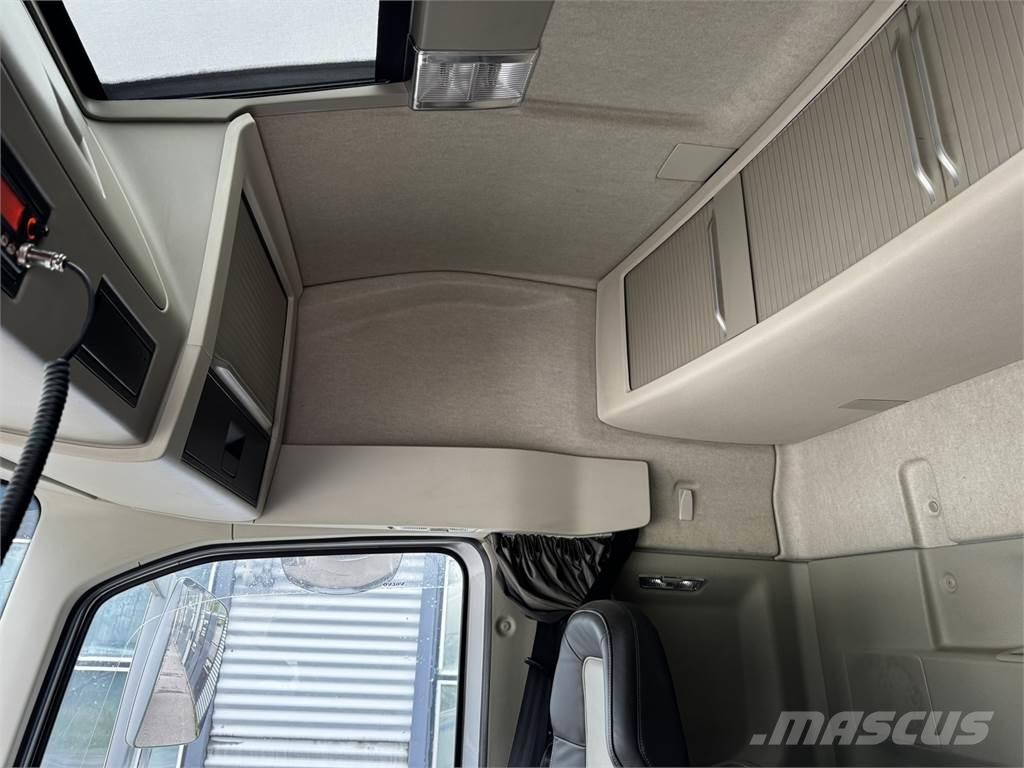 Volvo FH540 8x4 Грузовики-Самосвалы