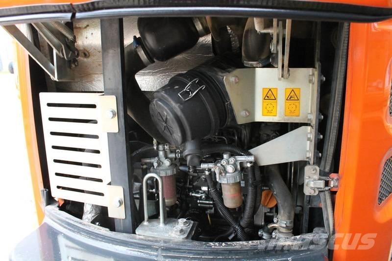 Hitachi ZX 26 U Мини-экскаваторы