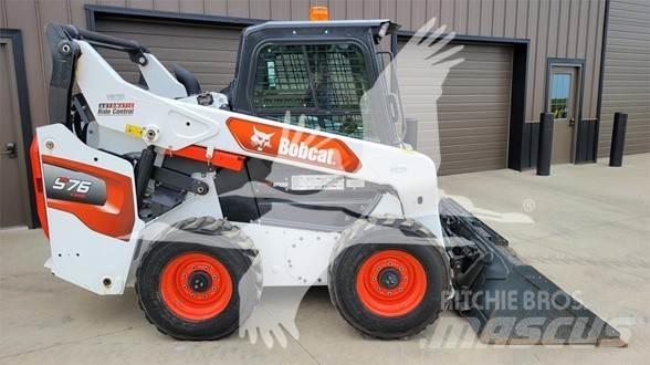 Bobcat S76 Мини-погрузчики