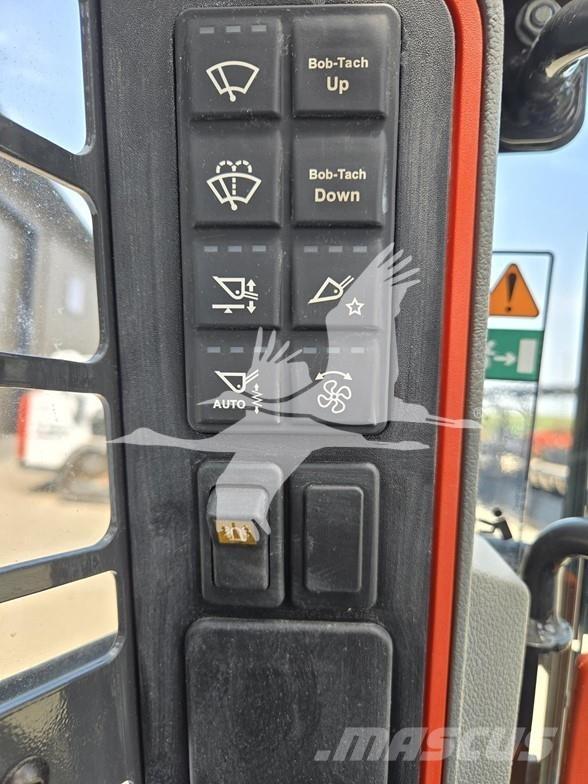 Bobcat S76 Мини-погрузчики