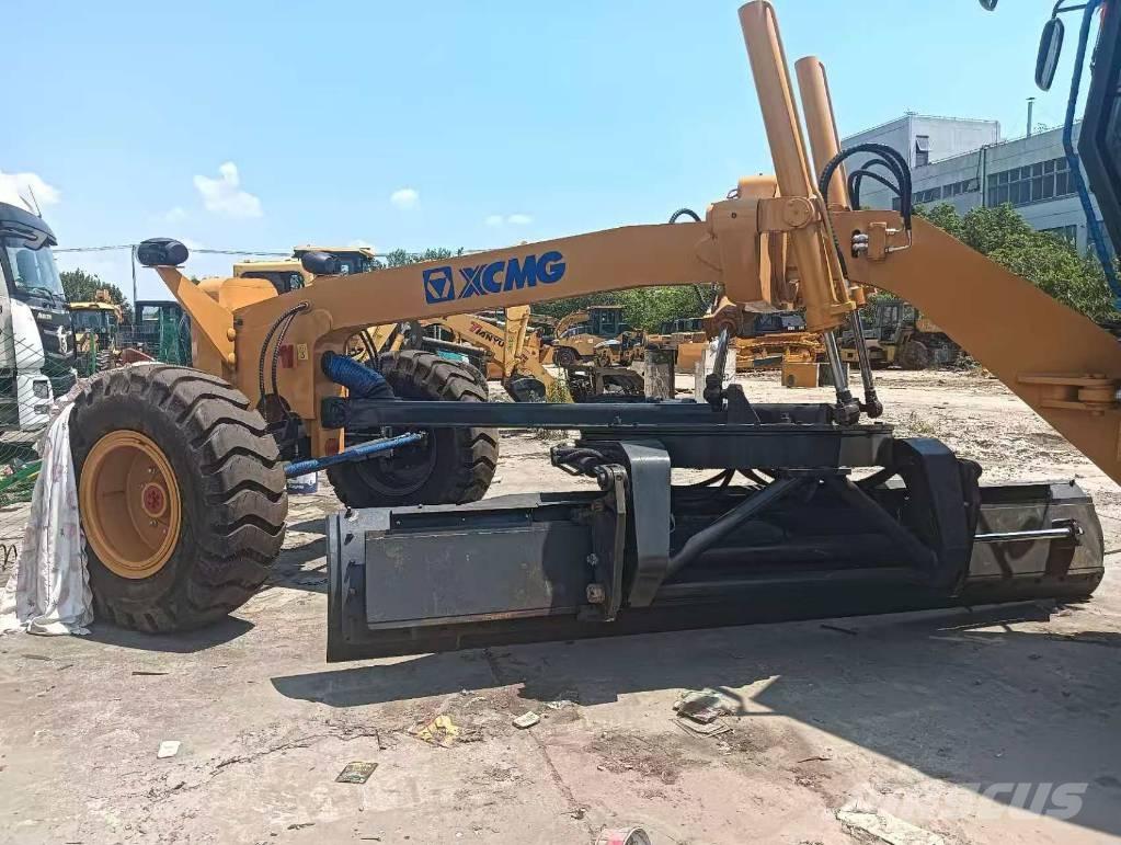 XCMG GR1803 Грейдеры