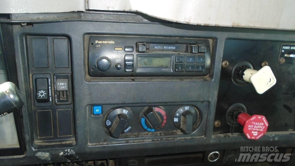 International F 4900 Контейнеровозы
