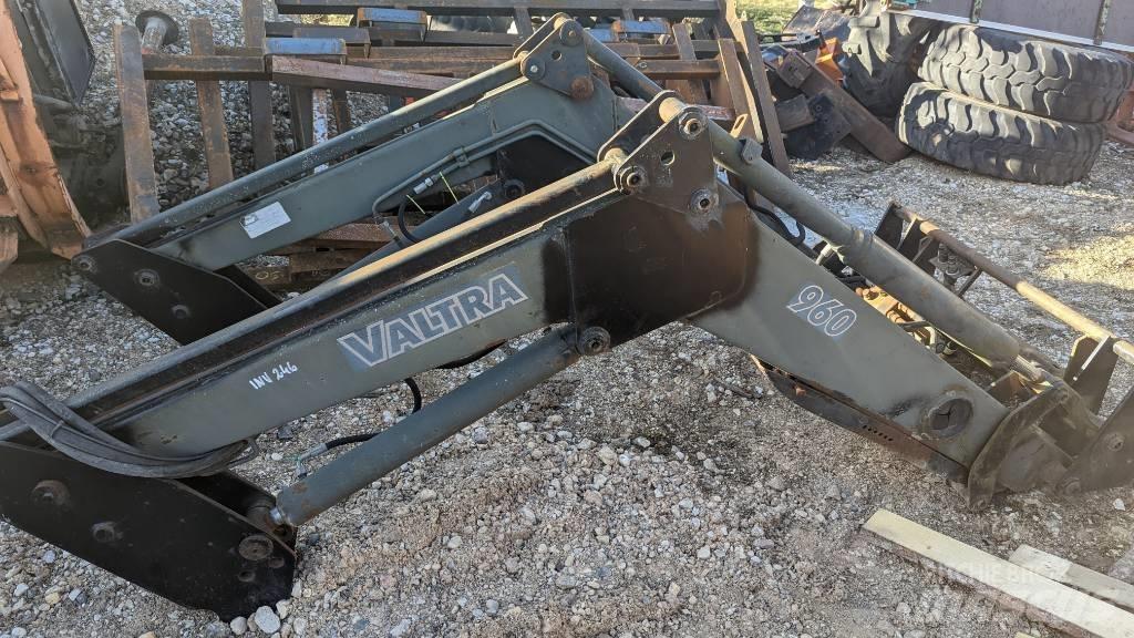 Valtra Loader Сельскохозяйственные телескопические погрузчики