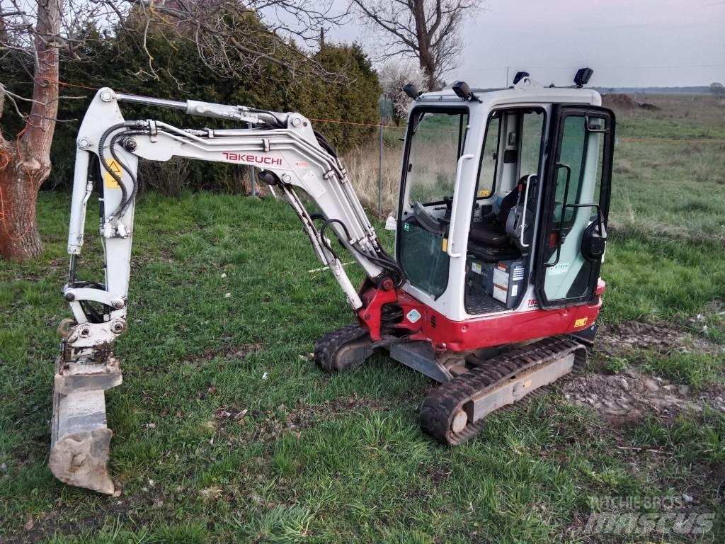 Takeuchi TB 225 Мини-экскаваторы