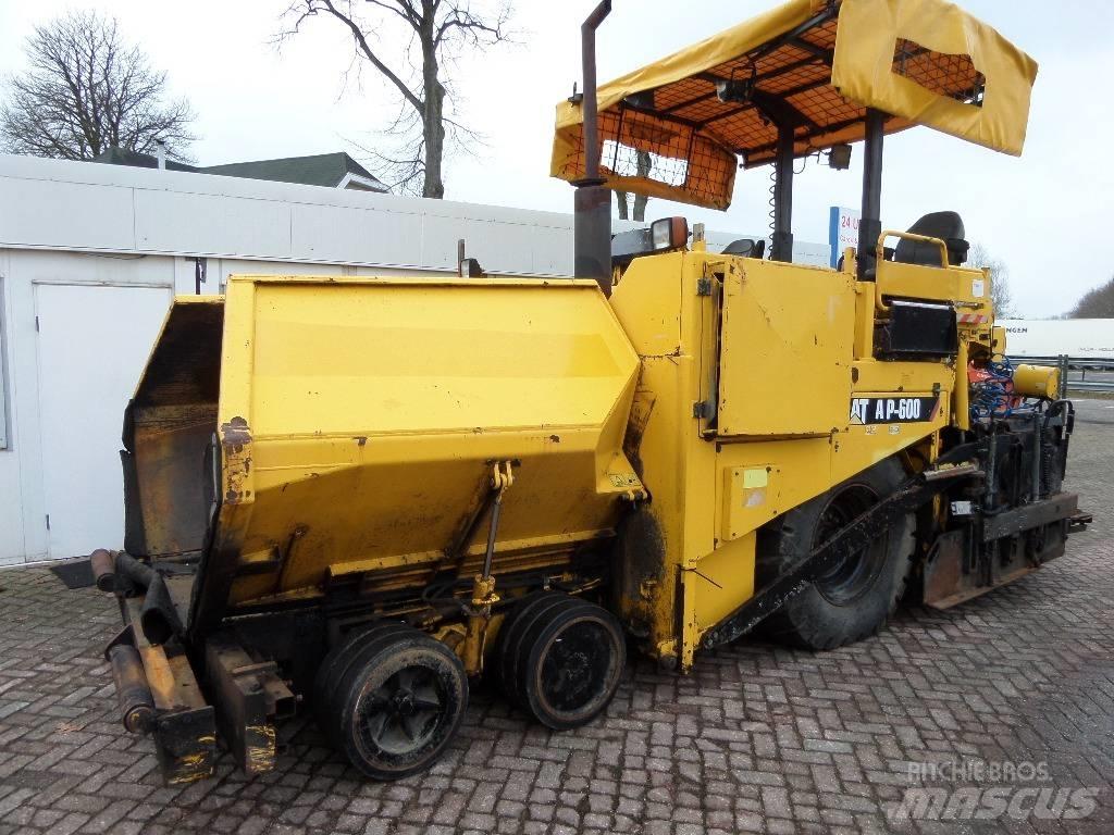 CAT AP 600 Асфальтоукладчики