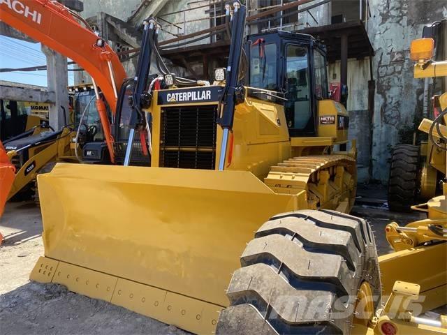 CAT D 6 G Гусеничные бульдозеры