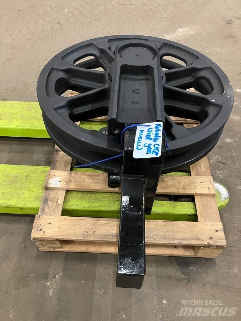 Kobelco CKE900 Гусеницы и цепи