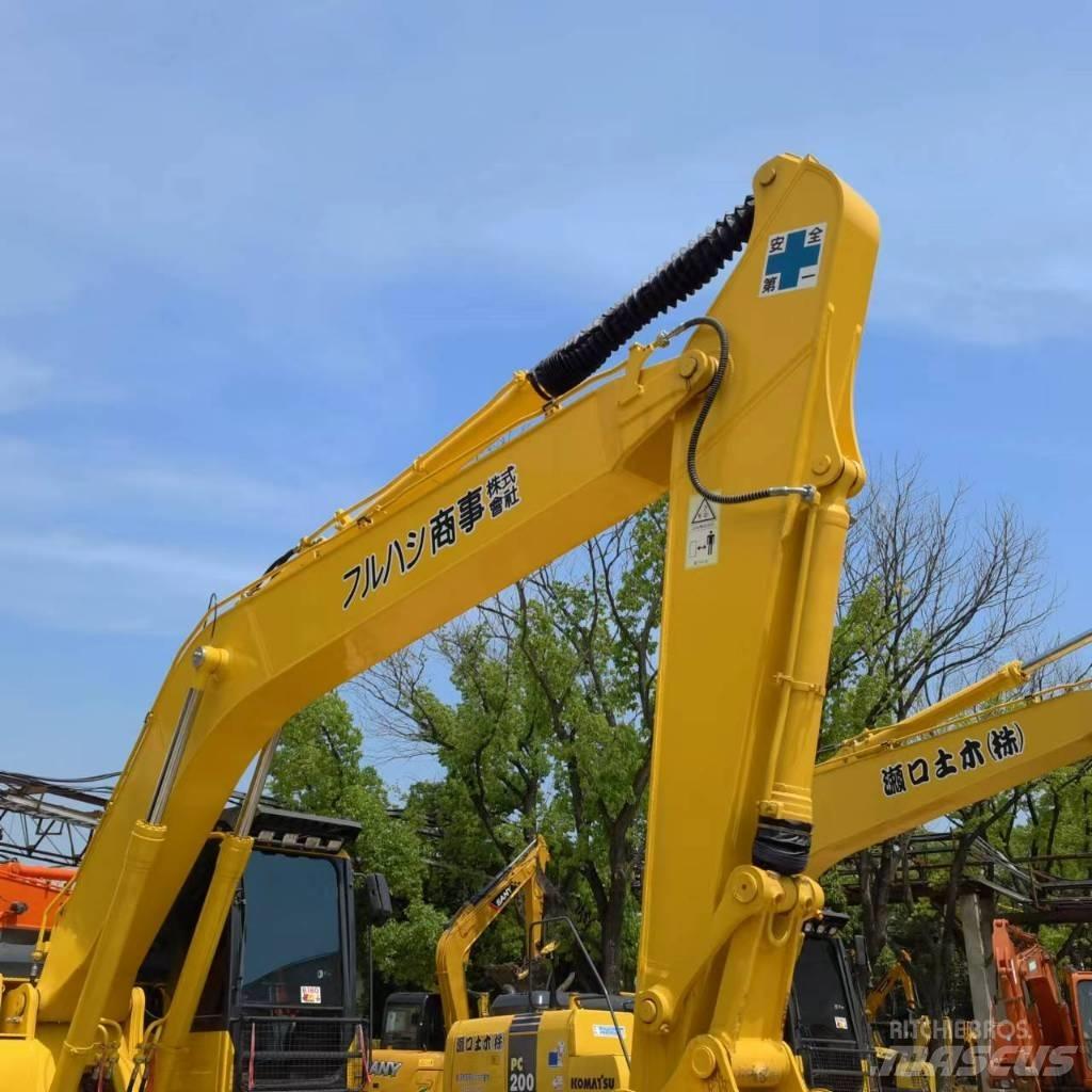 Komatsu PC 220-8/ Гусеничные экскаваторы