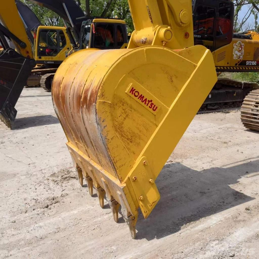 Komatsu PC 220-8/ Гусеничные экскаваторы