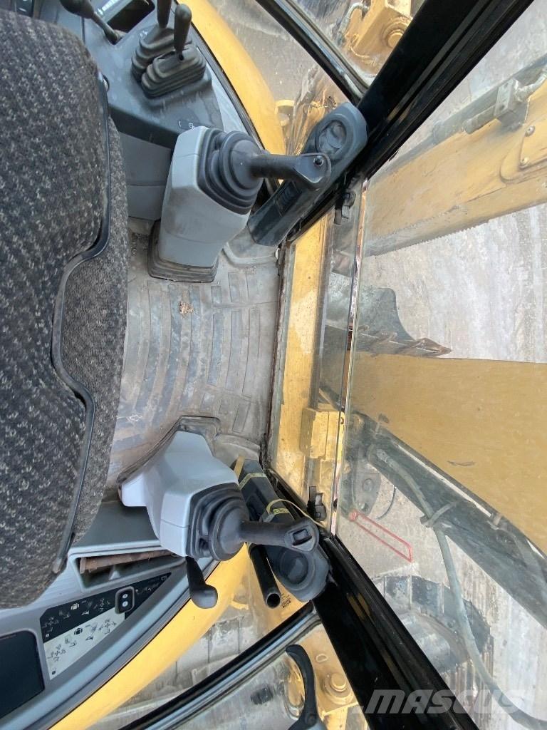 CAT 432 E Экскаваторы-погрузчики