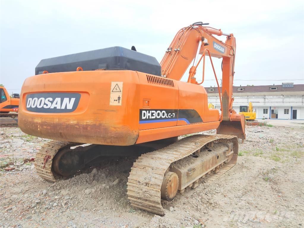 Doosan DH300LC-7 Гусеничные экскаваторы
