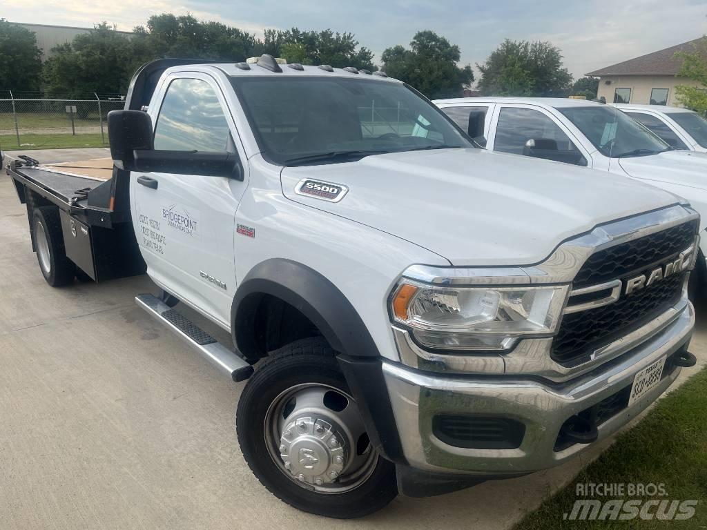 RAM 5500 Грузовики-платформы/боковая разгрузка