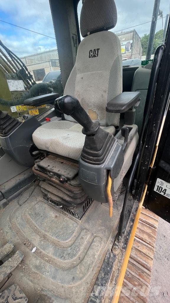 CAT 324 D L Гусеничные экскаваторы