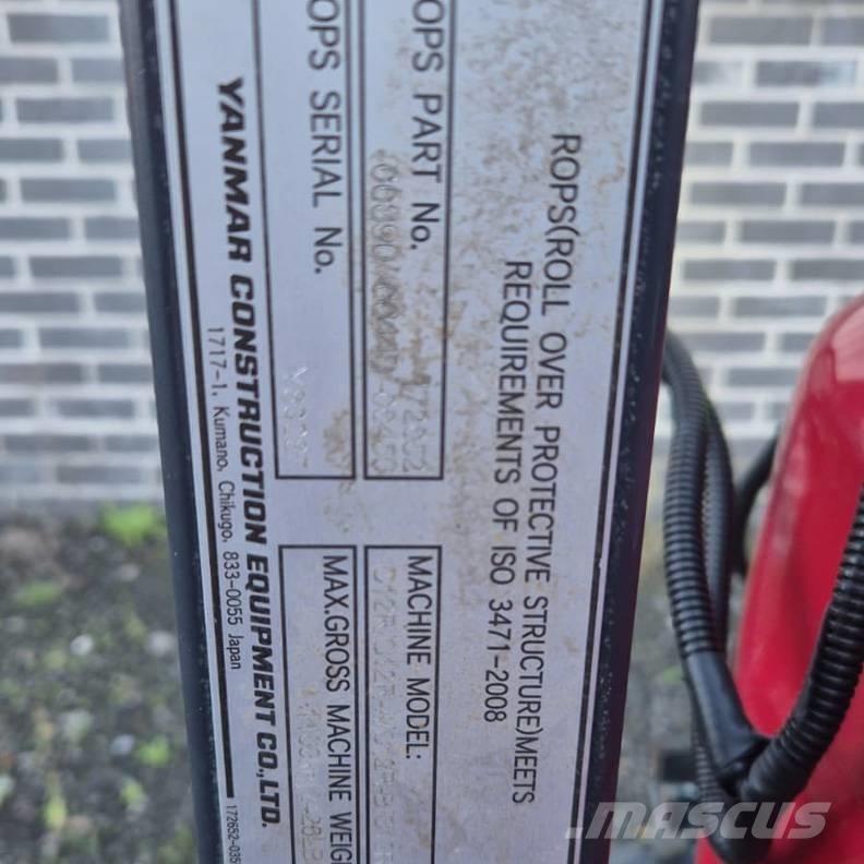 Yanmar C 12 R Гусеничные самосвалы