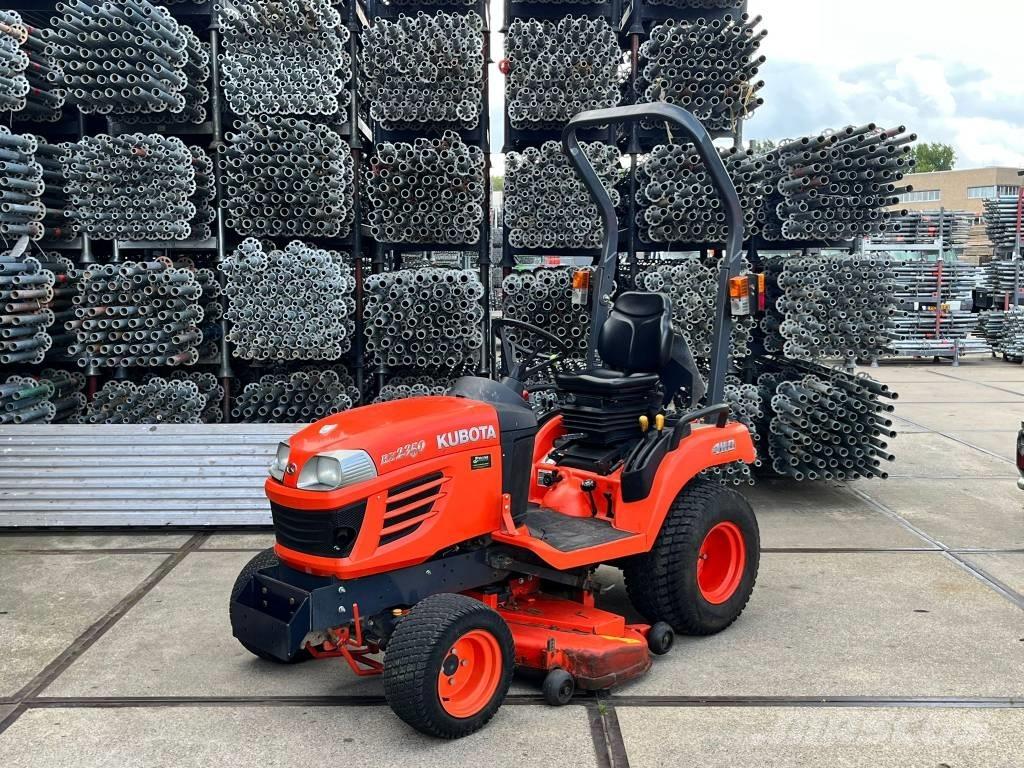 Kubota BX 2350 Коммунальные тракторы