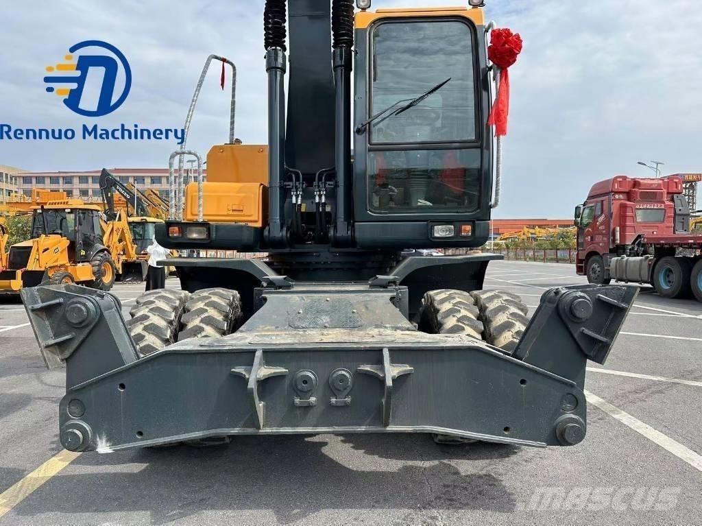 Hyundai 210W-9 Колёсные экскаваторы