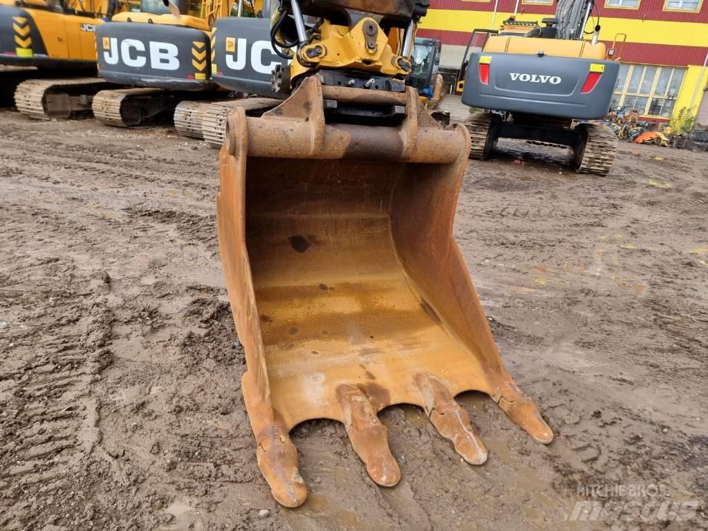 Volvo EC 220 DL Гусеничные экскаваторы