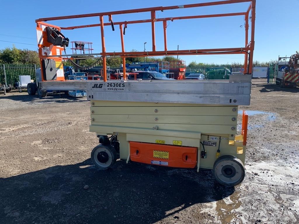 JLG ES2630 Ножничные подъемники
