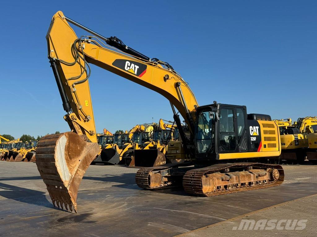 CAT 326FL Гусеничные экскаваторы